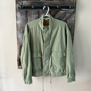 Women's Levi's Full Zipper w/Snap Buttons Light Weight Jacket Sage Green